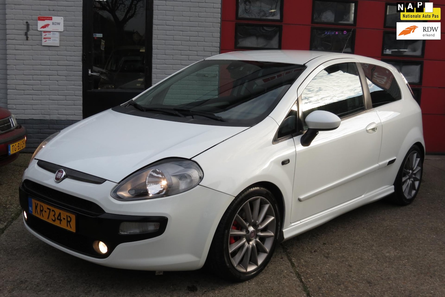 Fiat Punto Evo - 1.4-16V Multiair TURBO Sport 135 PK - AutoWereld.nl