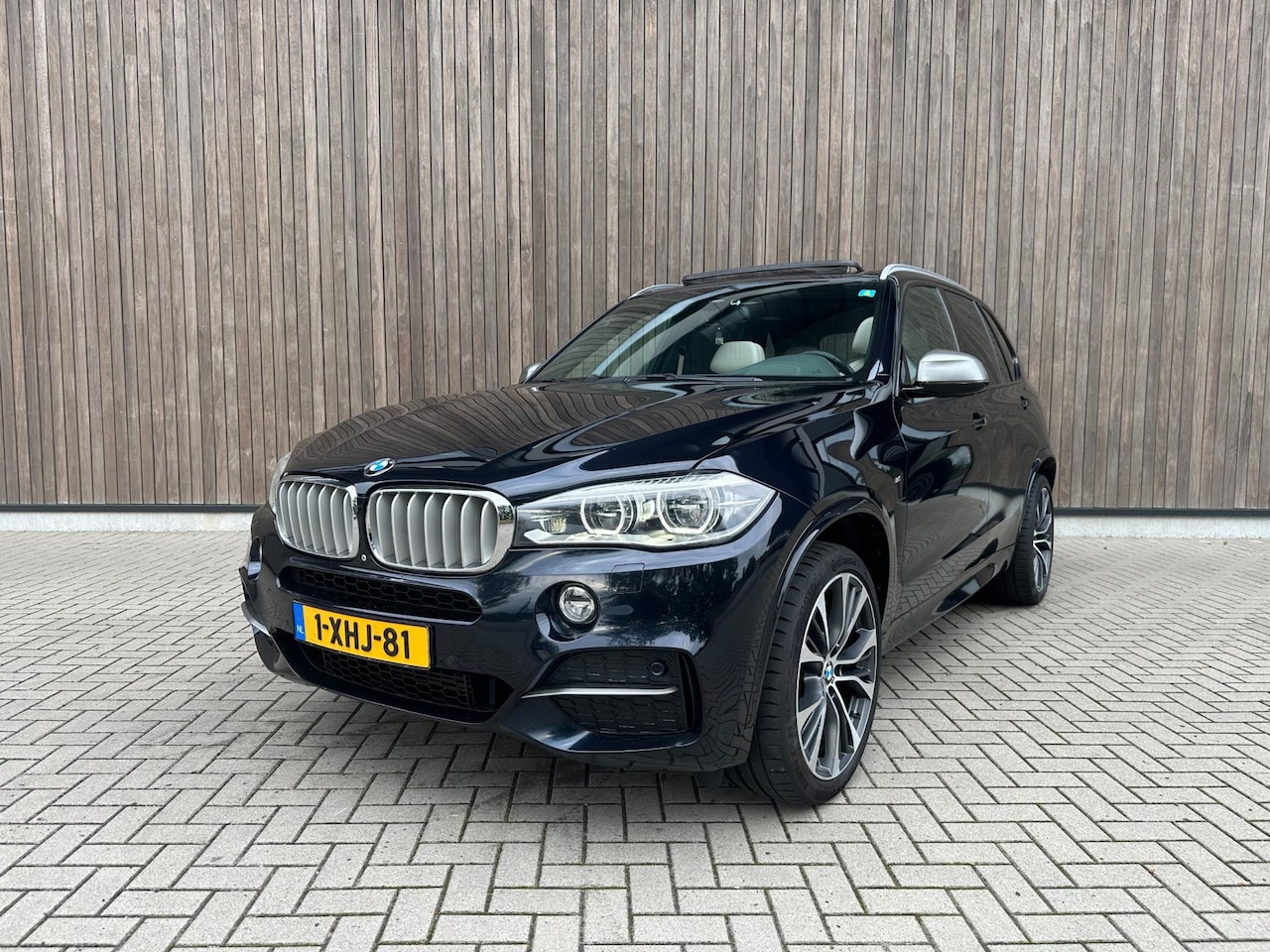 BMW X5 - XDrive40d 313PK |M-sport | PANO | High Executive | - AutoWereld.nl