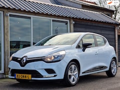 Renault Clio - 1.2 16V (4 Cilinder / Airco / Cruise / LM Velgen / Bluetooth)