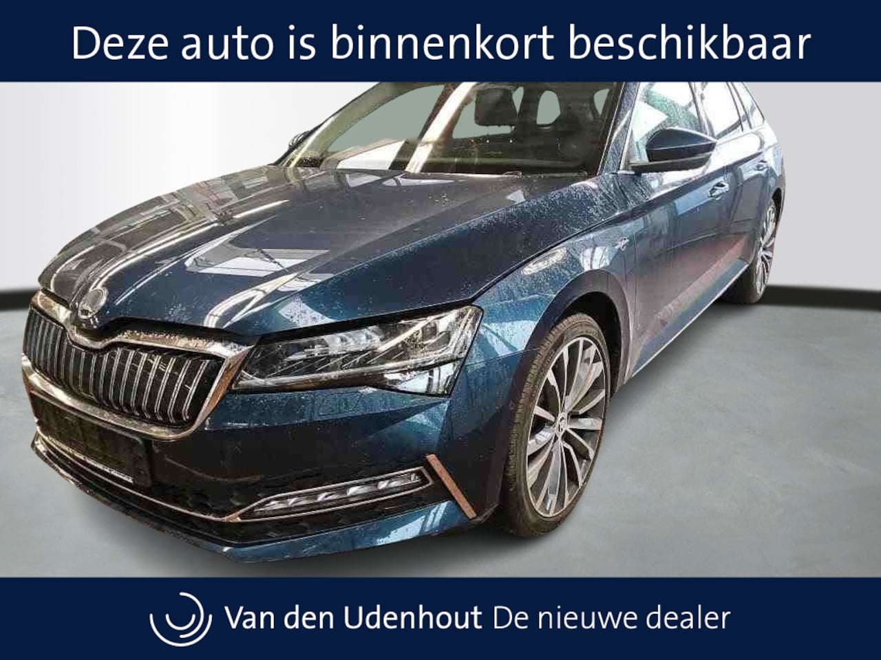 Skoda Superb Combi - 1.4 TSI iV 218pk PHEV Laurin & Klement / Panoramadak / Trekhaak / 360 Camera / Wordt Verwa - AutoWereld.nl