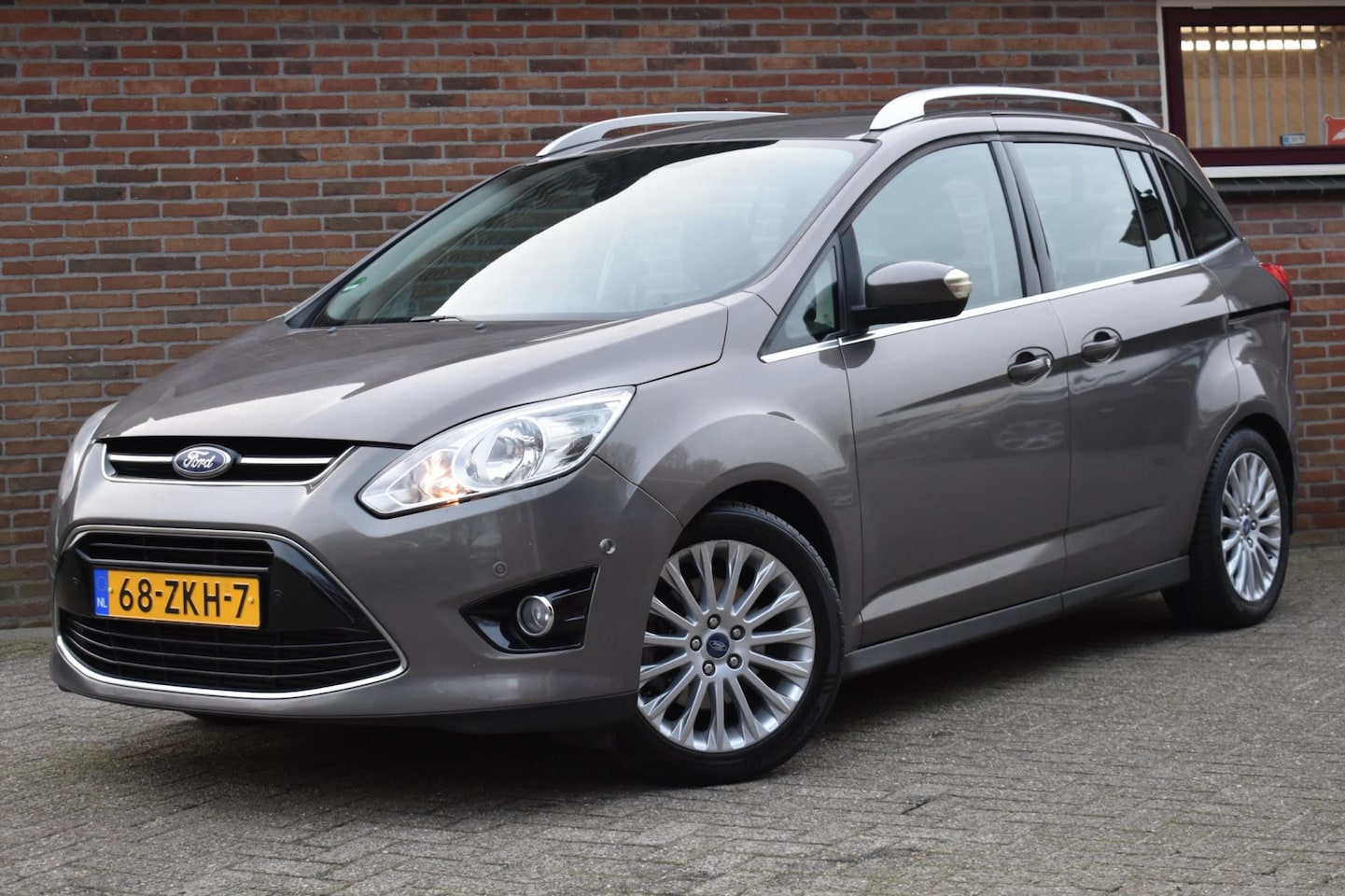 Ford Grand C-Max - 1.6 EcoBoost Lease Titanium '12 Navi Clima Cruise Inruil mogelijk - AutoWereld.nl