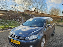 Volkswagen Golf - 1.2 TSI Highline BlueMotion Park Assist / Stoelverwarming / Cruise Control