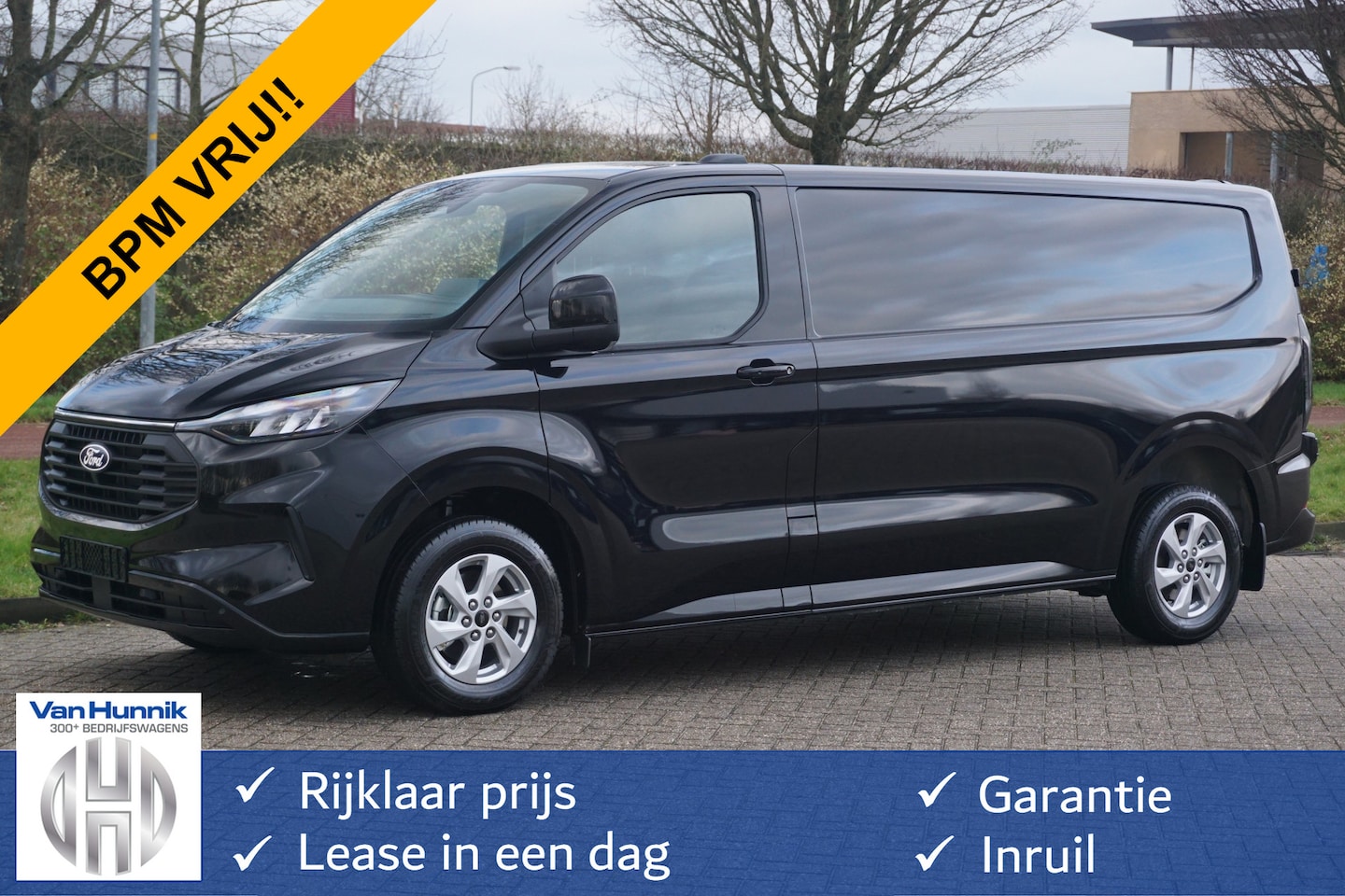 Ford Transit Custom - 300L 136PK Limited BPM VRIJ!! Navi, Cam, Adap. Cruise, 16" LM, Trekhaak!! NR. 245 - AutoWereld.nl