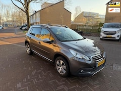 Peugeot 2008 - Panorama dak / Airco / Leer / Navigatie