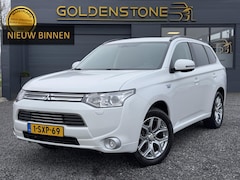 Mitsubishi Outlander - 2.0 PHEV Instyle 2e Eigenaar, Navi, Clima, Camera, Cruise, Leder, Stoelverwarming, Schuifd