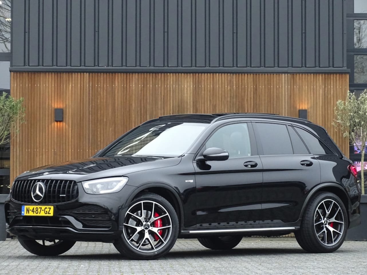 Mercedes-Benz GLC-klasse - 43 AMG 391PK / Burmester / 4-Matic / 2019 / LED - AutoWereld.nl