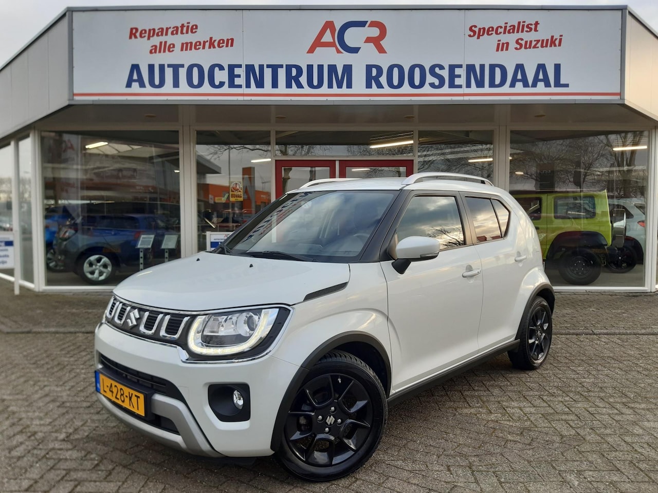 Suzuki Ignis - 1.2 Smart Hybrid Style AUTOMAAT TREKHAAK LMV CAMERA PDC STOELVERWARMING BOEKJES - AutoWereld.nl