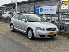 Audi A3 - 1.6 FSI Attraction | Airco | Cruise | NAP