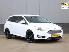 Ford Focus Wagon - 1.5 TDCI Titanium Edition Automaat, Nieuw APK