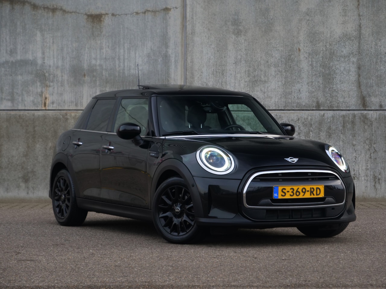 MINI Cooper - Mini 1.5 Camden Edition | Panorama | Harman&kardon | leder.. - AutoWereld.nl