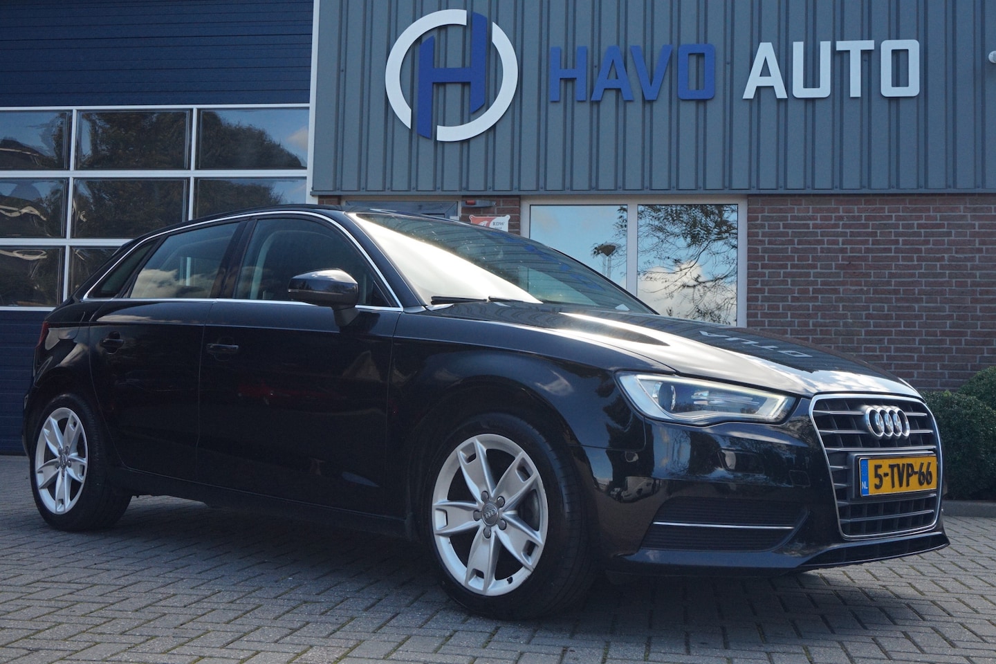 Audi A3 Sportback - 1.2 TFSI Attraction Pro Line plus 1.2 TFSI Attraction Pro Line plus, NAVI, NAP, XENON, LED - AutoWereld.nl