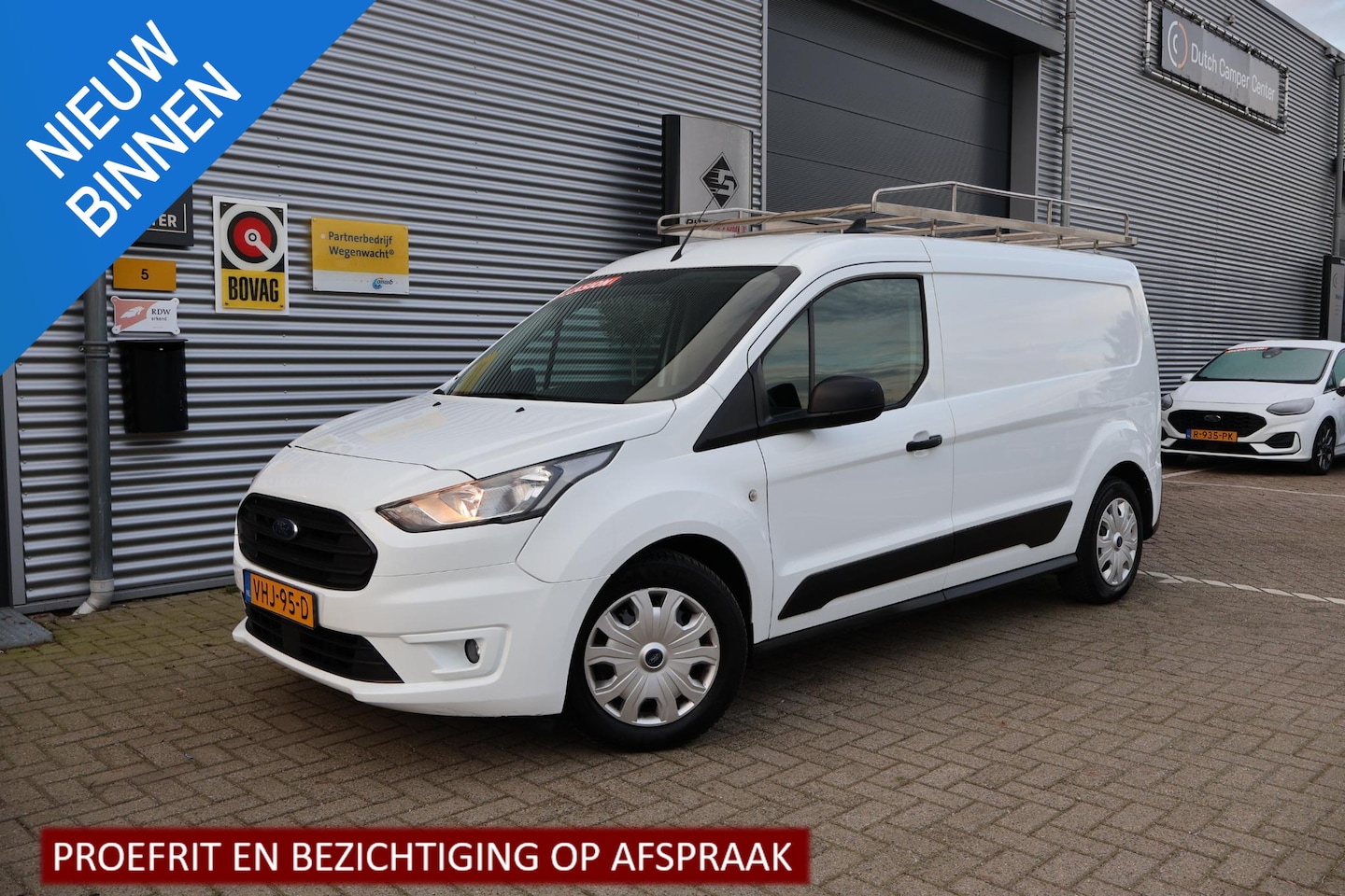 Ford Transit Connect - 1.5 Lengte 2 Euro 6 | Imperiaal | Trekhaak | Airco | NL-Auto | Cruise - AutoWereld.nl