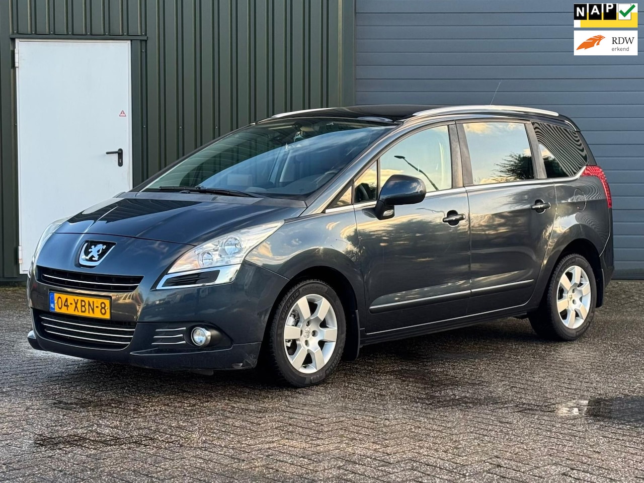 Peugeot 5008 - 1.6 e-HDi Style 5p. NAVI/AUTOMAAT - AutoWereld.nl