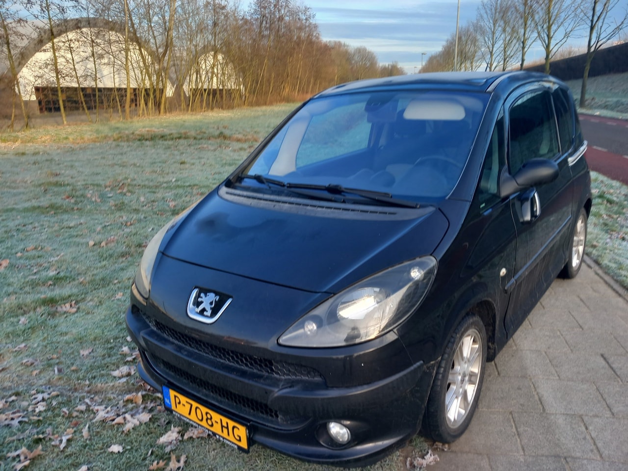 Peugeot 1007 - 1.6-16V Sublime 1.6-16V Sublime - AutoWereld.nl