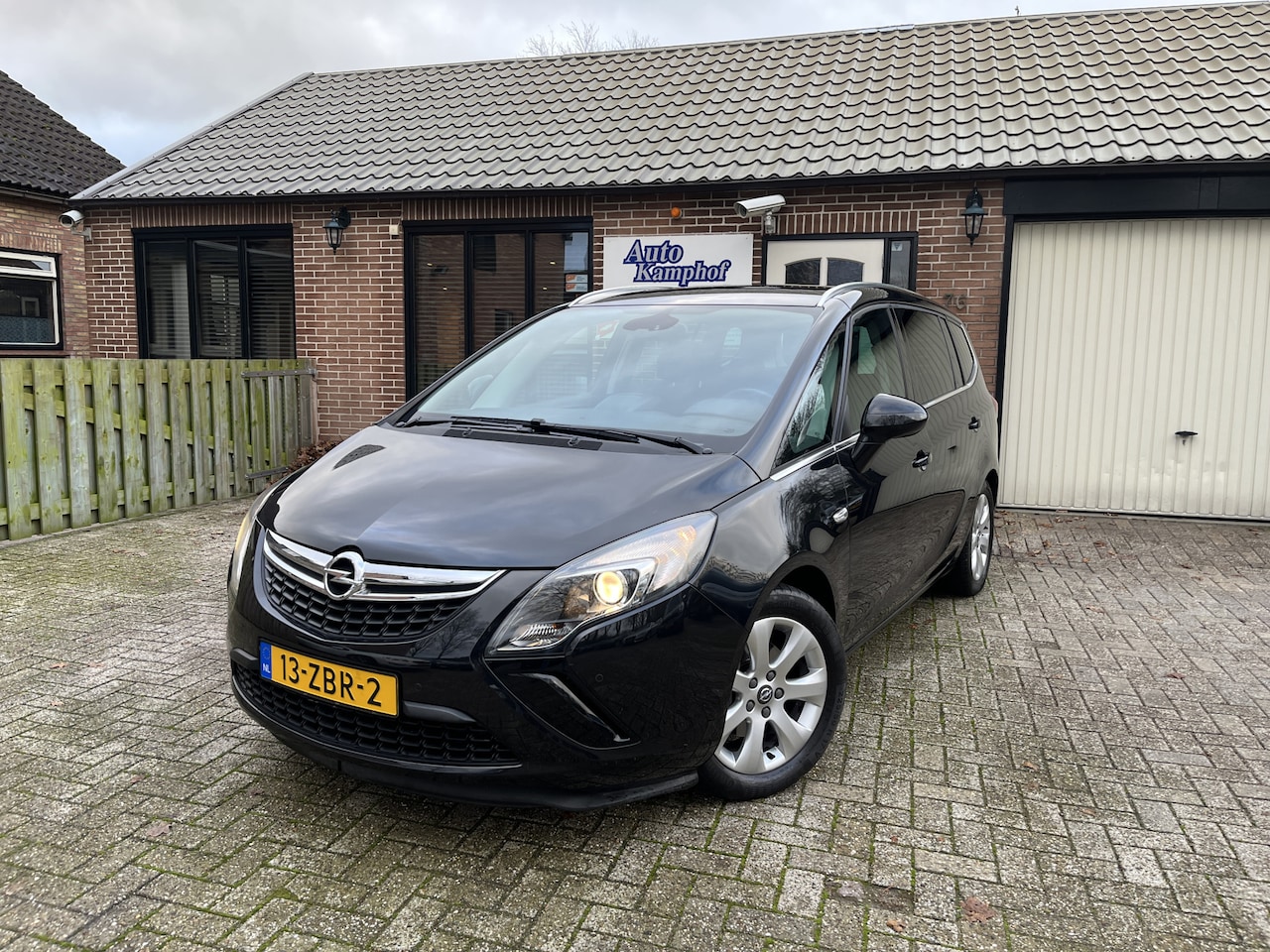 Opel Zafira Tourer - 1.4 Cosmo 7p. Navi Trekhaak - AutoWereld.nl