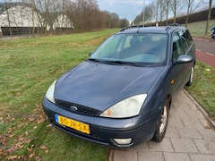 Ford Focus Wagon - 1.6-16V Trend