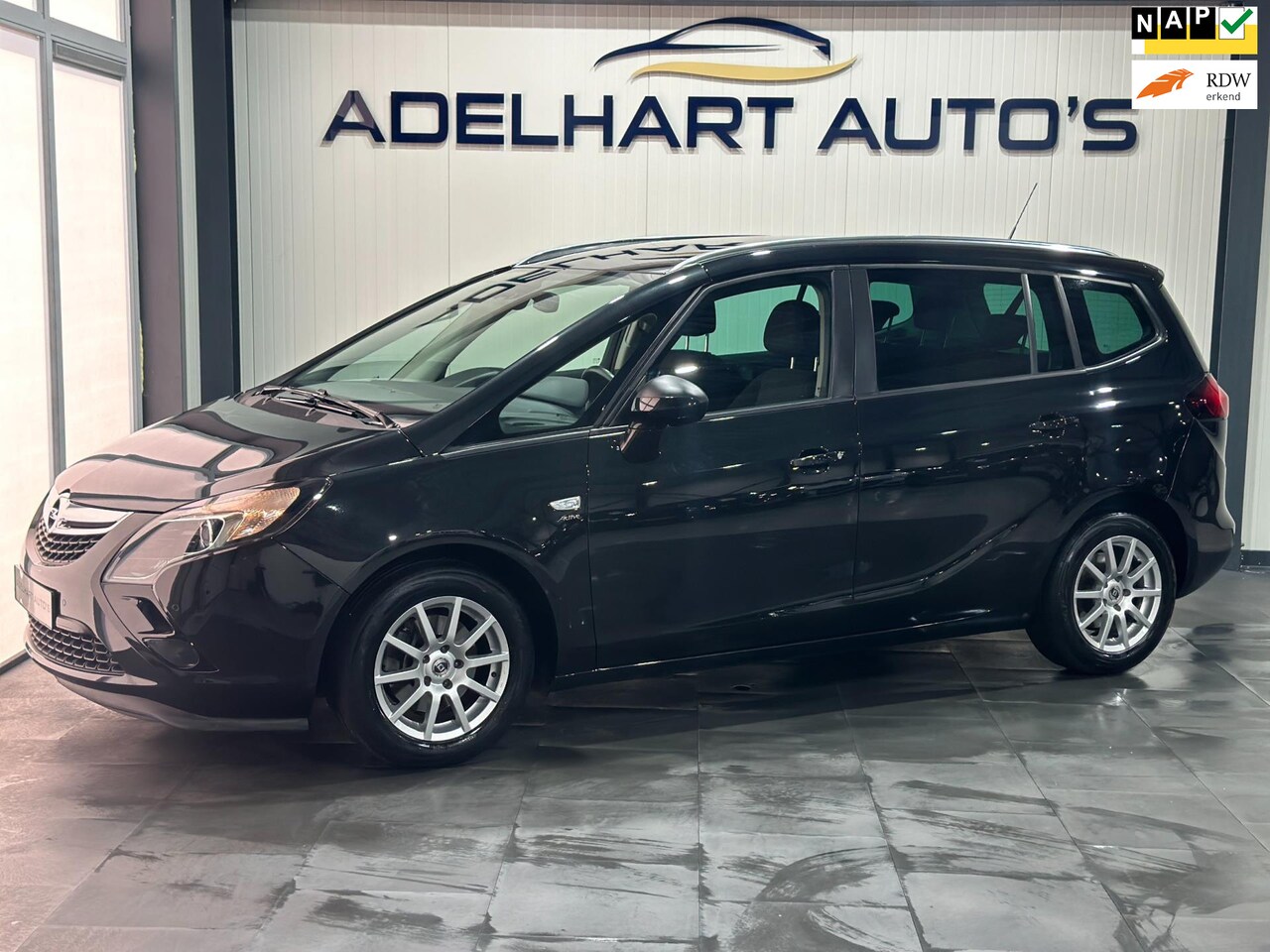 Opel Zafira Tourer - 1.4 Design Edition 7p./Facelift model / Cruise control / Climate Control / Stoelverwarming - AutoWereld.nl