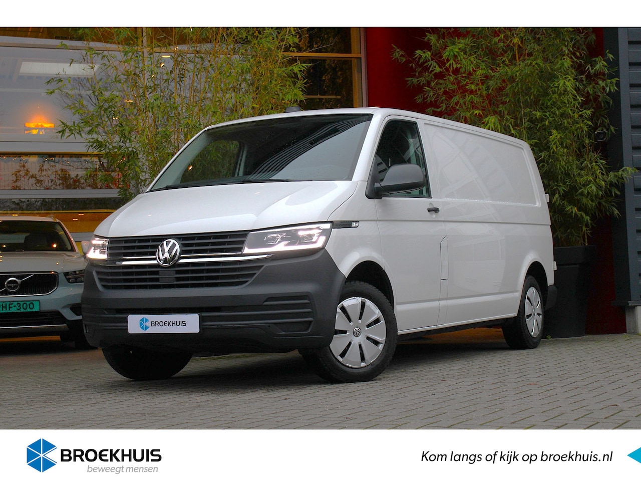 Volkswagen Transporter - 2.0 TDI L2H1 28 Economy Business 110pk | LED Koplampen | Stoelverwarming | Betimmering | A - AutoWereld.nl