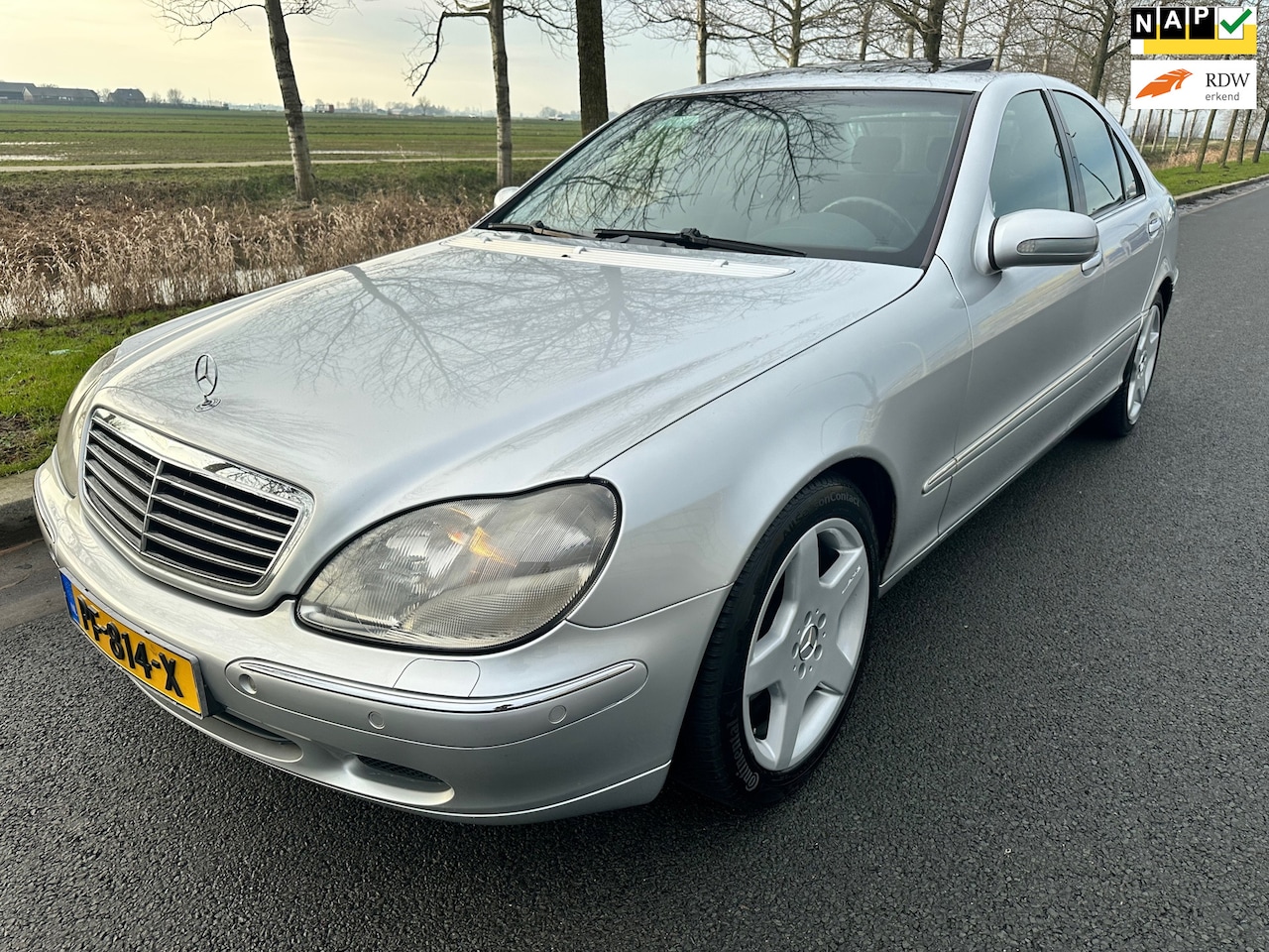 Mercedes-Benz S-klasse - 320 CDI 2001 233.000 KM NAP!!/SCHUIFDAK/SOFTCLOSE/COMPLETE HISTORIE AANWEZIG/RIJDT EN SCHA - AutoWereld.nl