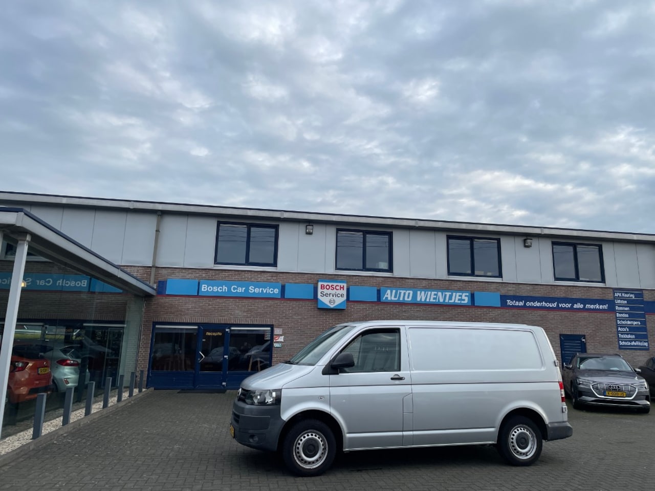 Volkswagen Transporter - 2.0 TDI 75kw | Comfort 3-Pers | Airco | Navi - AutoWereld.nl