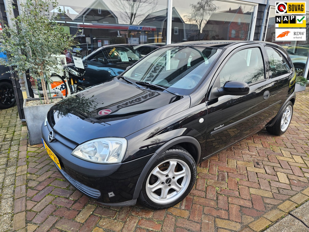 Opel Corsa - 1.2-16V Comfort 1.2-16V Comfort,geinig voor weinig - AutoWereld.nl