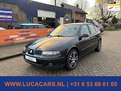 Seat Leon - 1.8-20V Executive AUTOMAAT NIEUWE APK