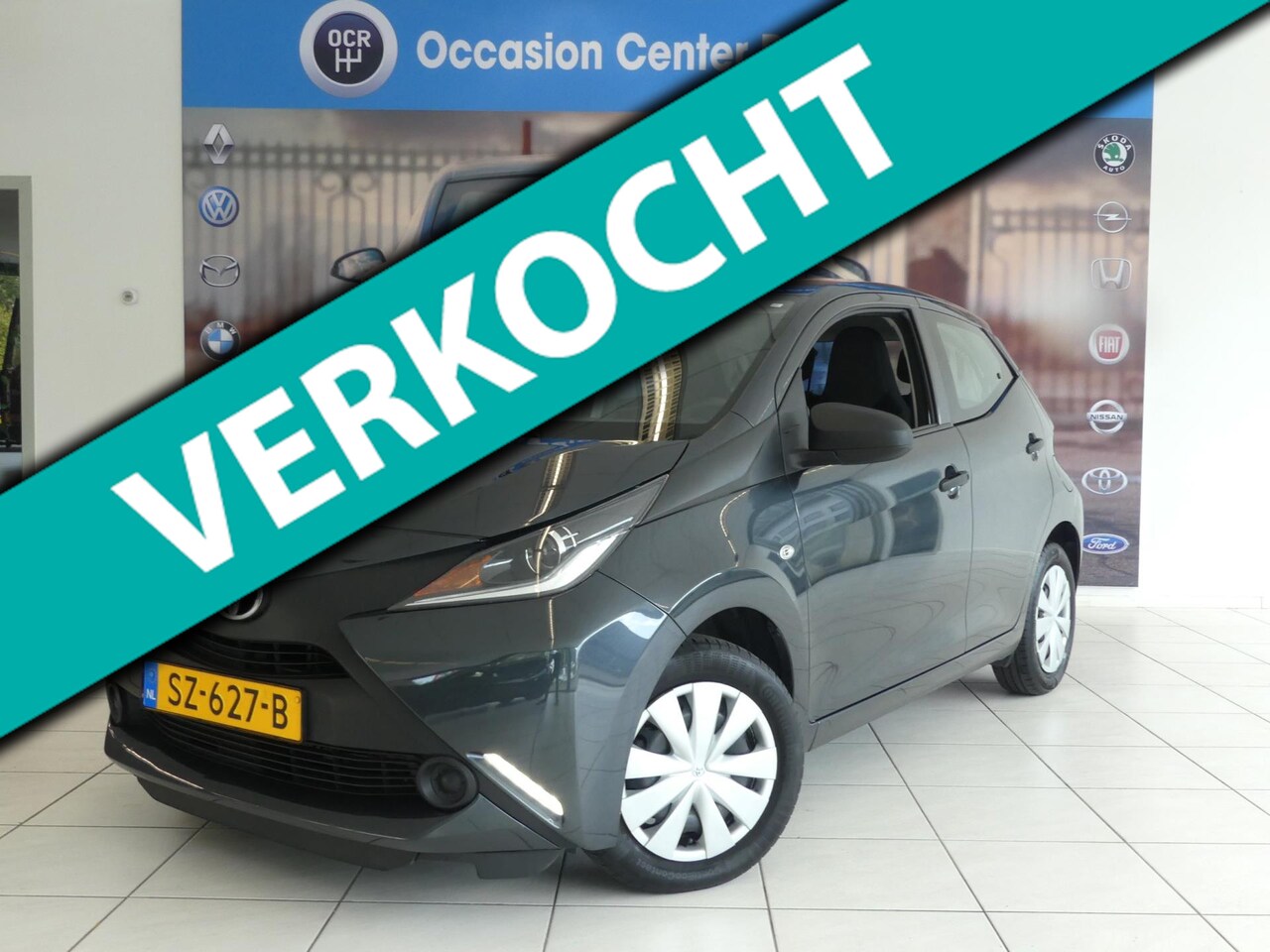 Toyota Aygo - 1.0 VVT-i x-fun Airco 5-Deurs Centr. LED 1e Eigenaar Dealer Onderhouden Zeer Lage Km Stand - AutoWereld.nl