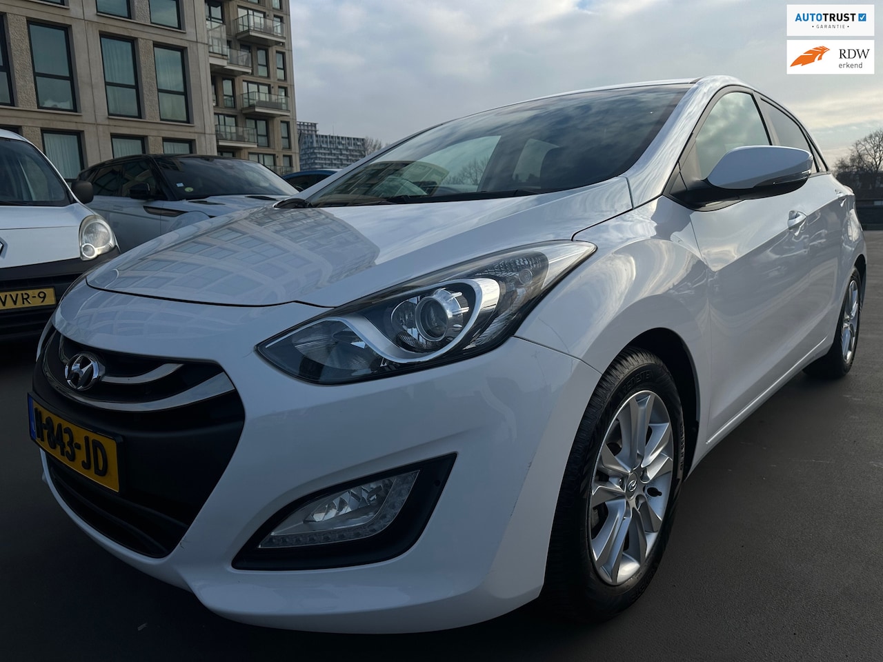 Hyundai i30 - 1.4 Clima Cruise PDC Goed Onderhouden auto - AutoWereld.nl