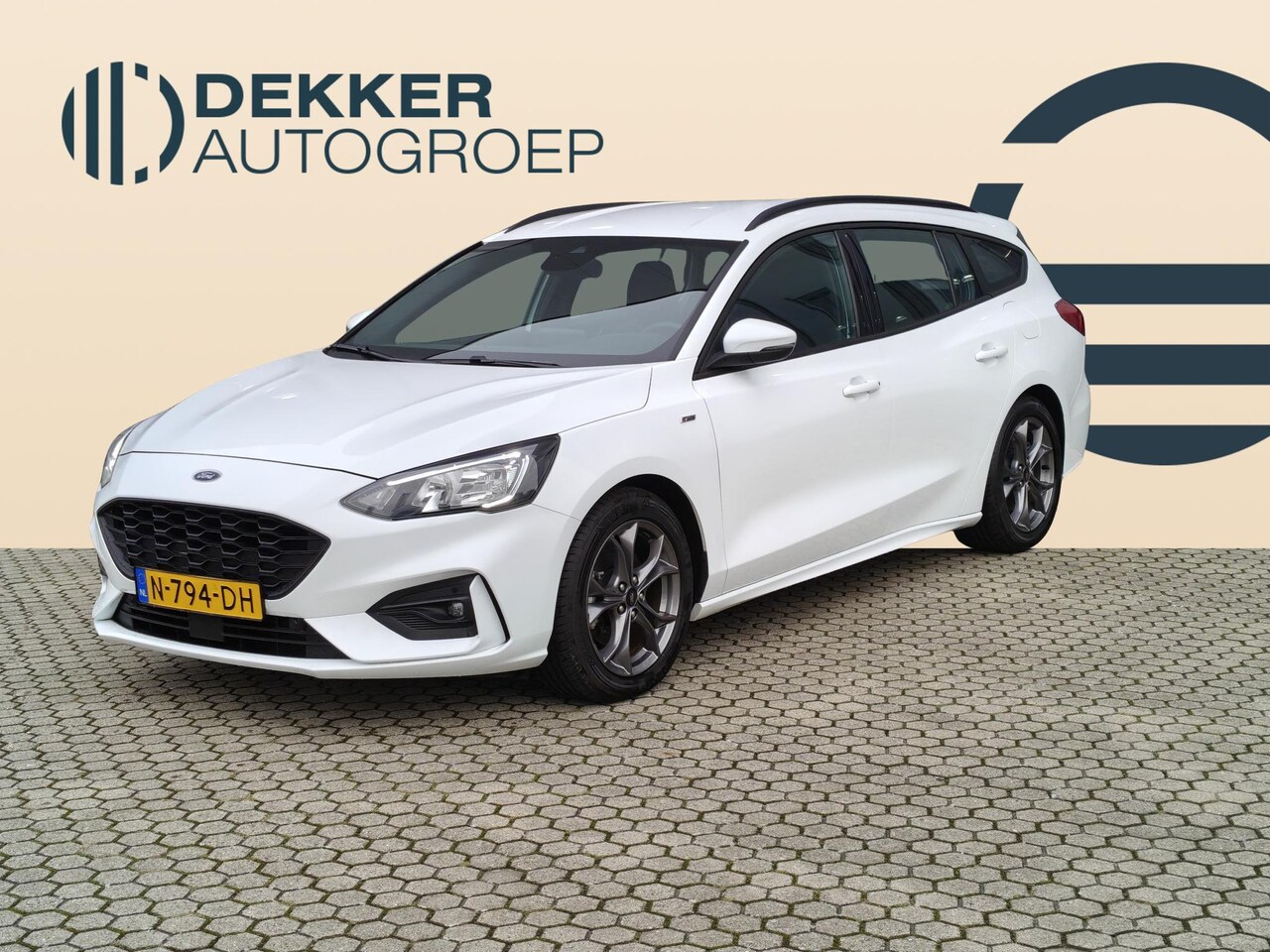 Ford Focus - 1.0 EcoBoost 125pk ST Line - WINTER PACK - AutoWereld.nl