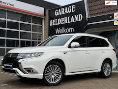 Mitsubishi Outlander - 2.4 PHEV Pure | Volleder | Xenon | Apple/Android | Cruise | Climate | Pdc | Iso | Full-opt