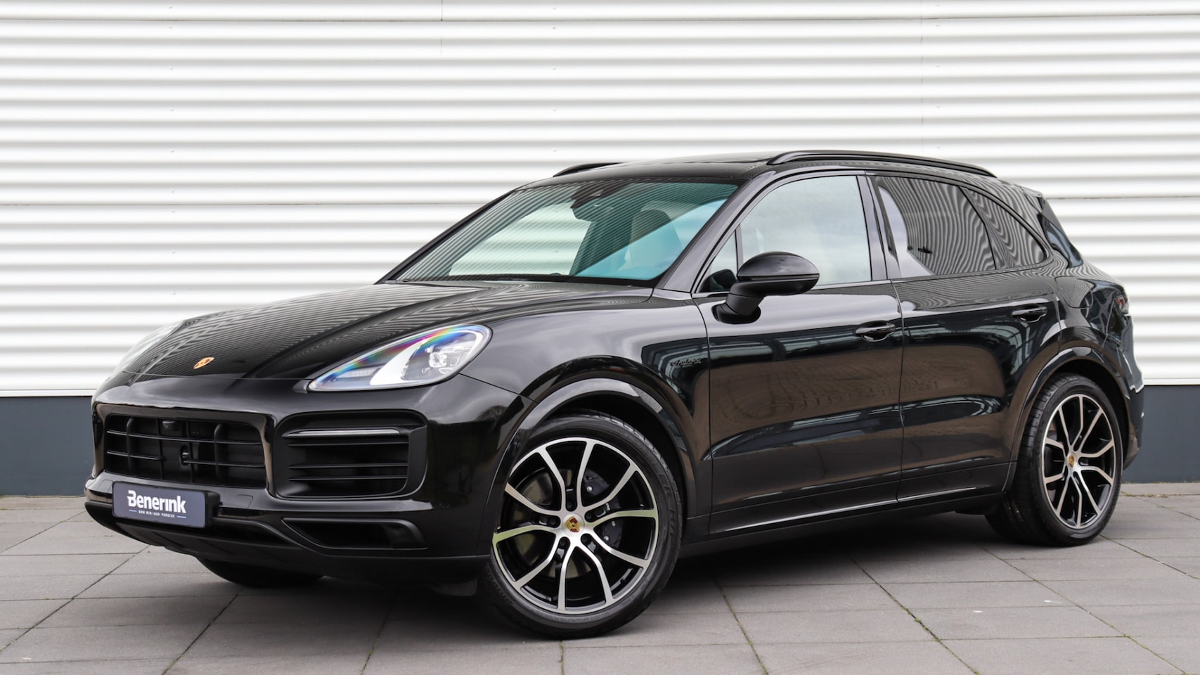 Porsche Cayenne - 3.0 E-Hybrid Platinum Edition | Panoramadak | Surround View | Sportuitlaat | Trekhaak | BO - AutoWereld.nl