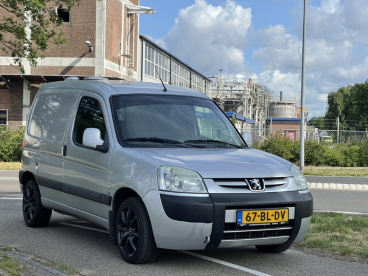 Peugeot Partner - 170C 2.0 HDI Avantage | Nieuwe distributieriem | Trekhaak | Marge - AutoWereld.nl