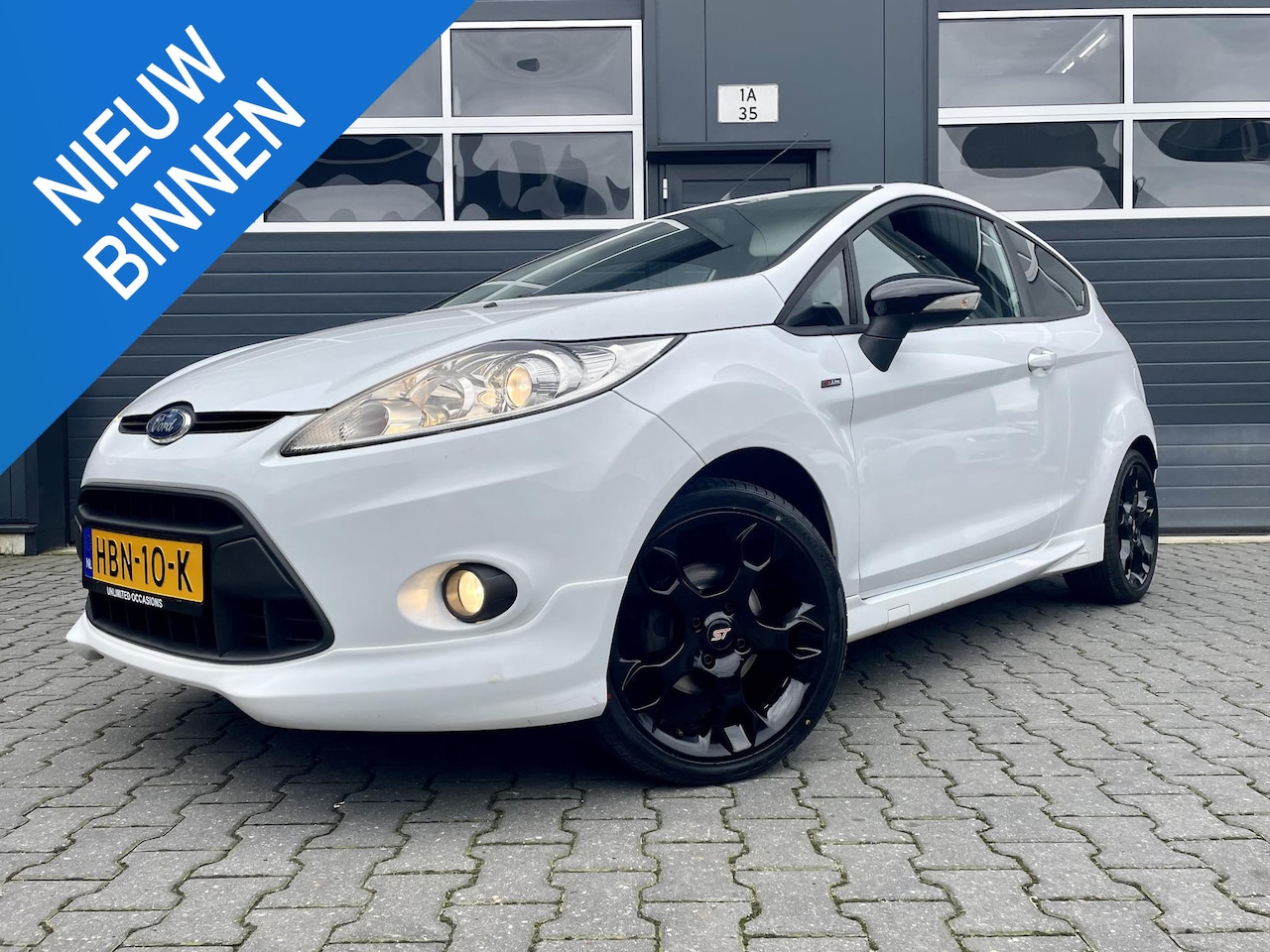 Ford Fiesta - 1.6 SPORT *ST LINE*ECC*120PK*BLACK&WHITE - AutoWereld.nl