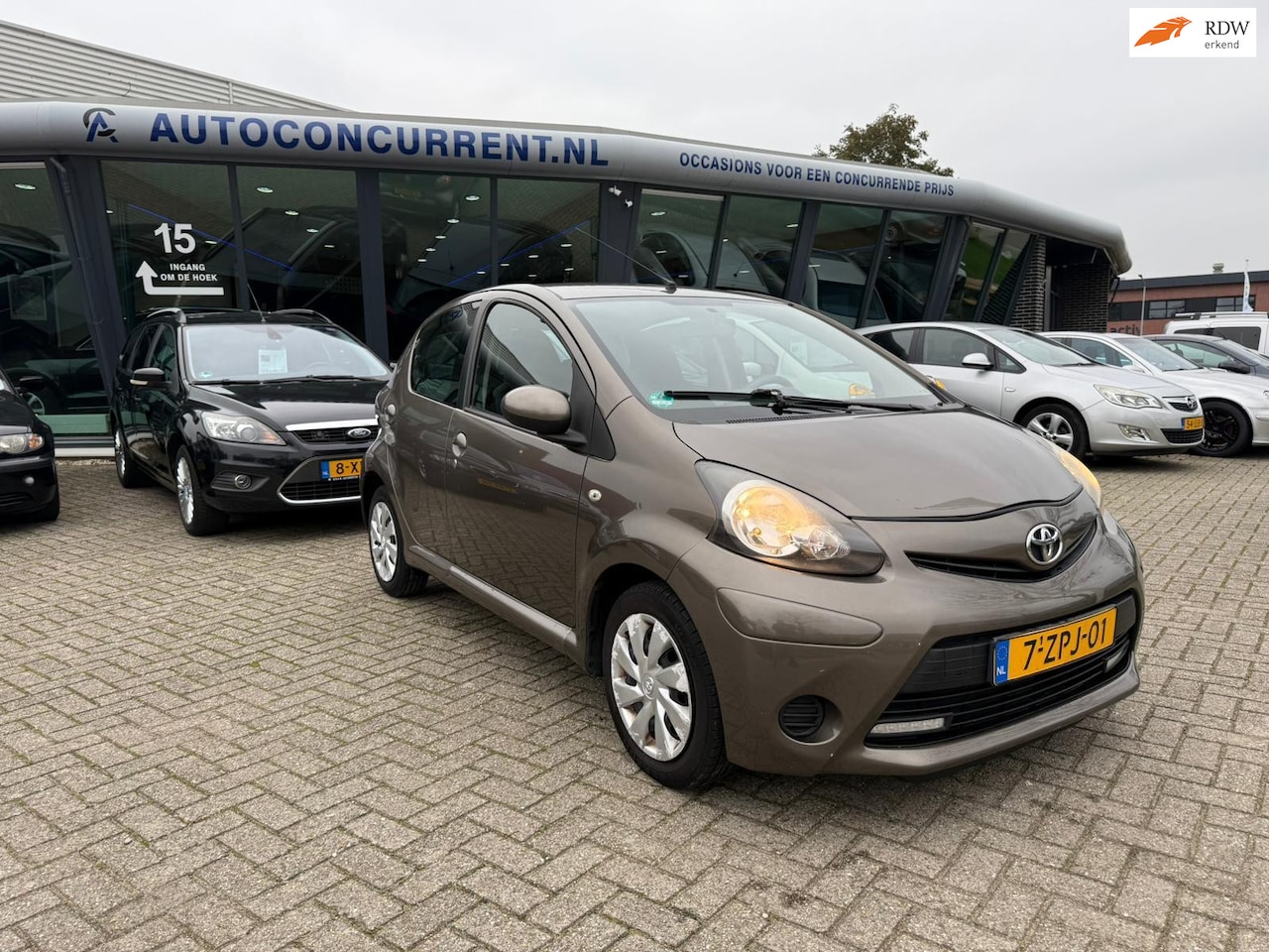 Toyota Aygo - 1.0 VVT-i Access 1.0 VVT-i Access, Airco, Schermpje, Inruilkoopje. - AutoWereld.nl