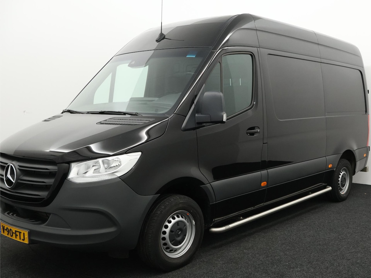 Mercedes-Benz Sprinter - 315 1.9 CDI KA L2/H2 RWD Mercedes-Benz Sprinter 315 1.9 CDI L2H2 RWD - AutoWereld.nl