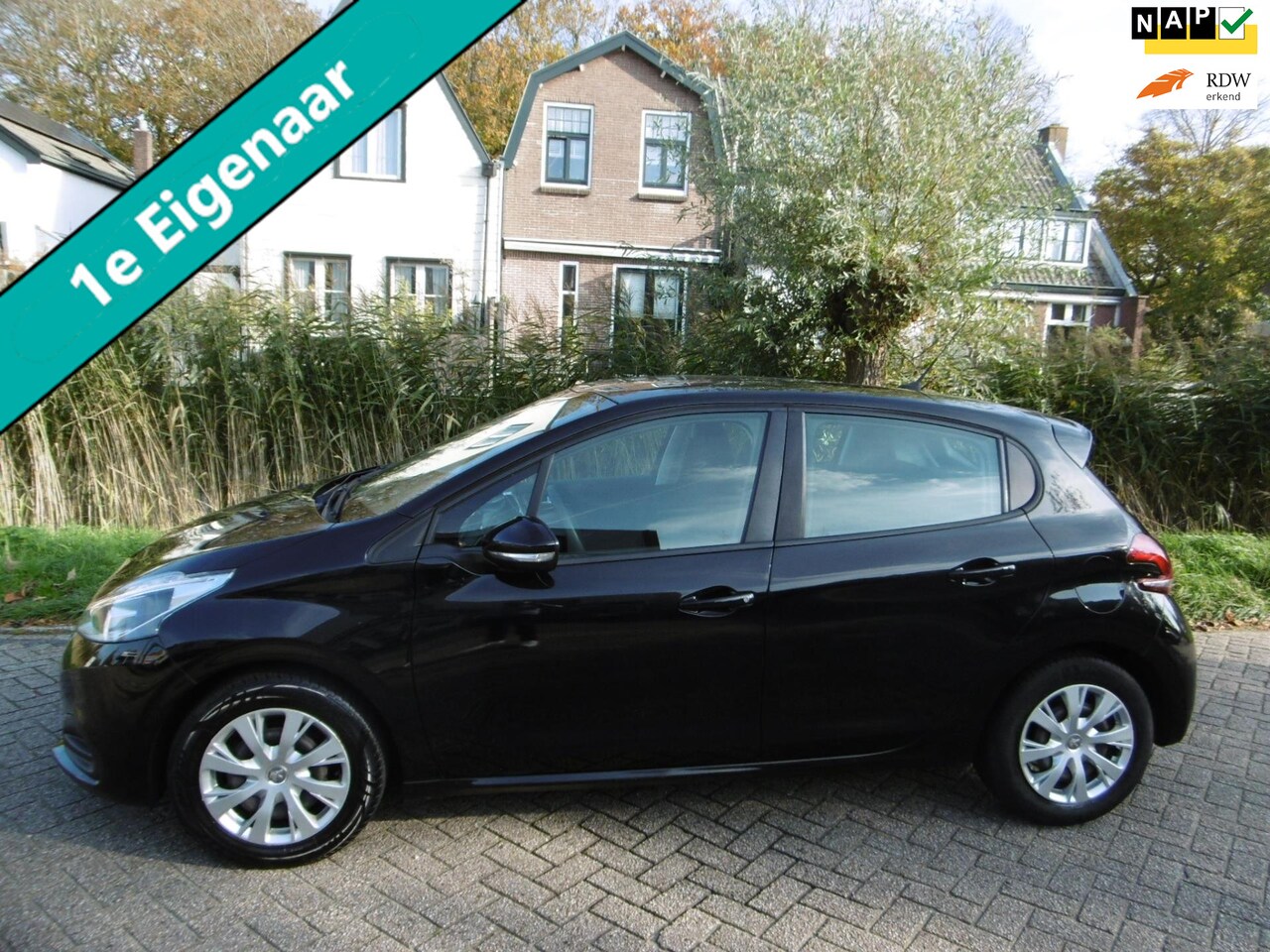 Peugeot 208 - 1.2 PureTech Active 1e eig. 5-deurs Airco Cruise Navi LED 132.000km - AutoWereld.nl