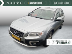 Volvo XC70 - 2.0 T5 FWD Nordic+ | Trekhaak | Stand kachel | Bi-Xenon | Schuif-kanteldak | Leder | Memor