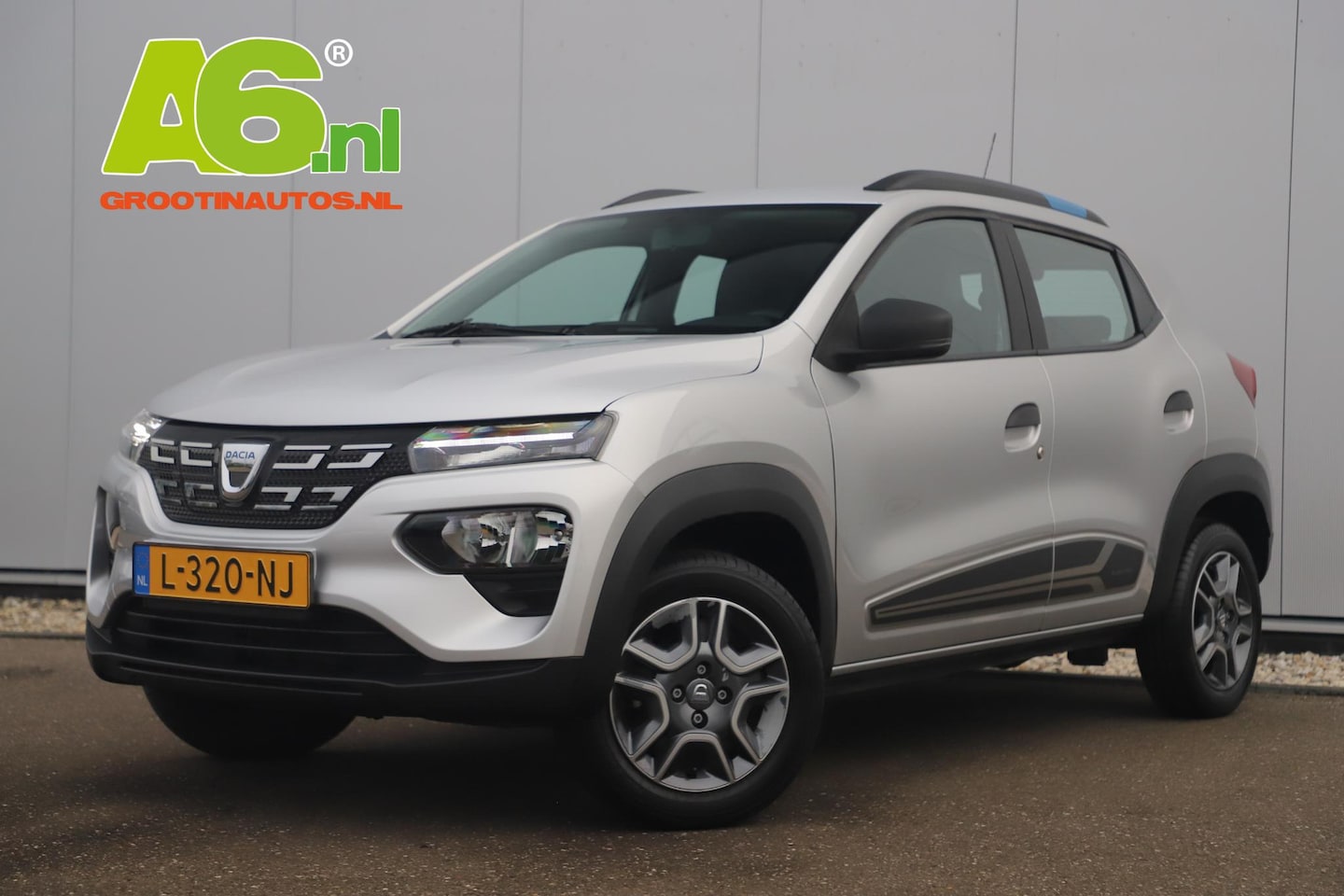 Dacia Spring - Business 27 kWh Automaat Leder Navigatie Camera Airco Cruise 14 inch LMV Elektrische Ramen - AutoWereld.nl