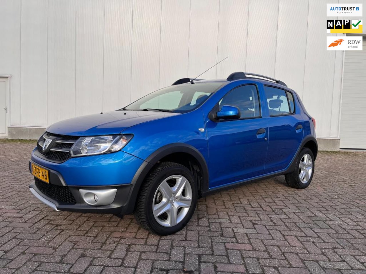 Dacia Sandero Stepway - 0.9 TCe Lauréate 1e eigenaar 2015 - AutoWereld.nl