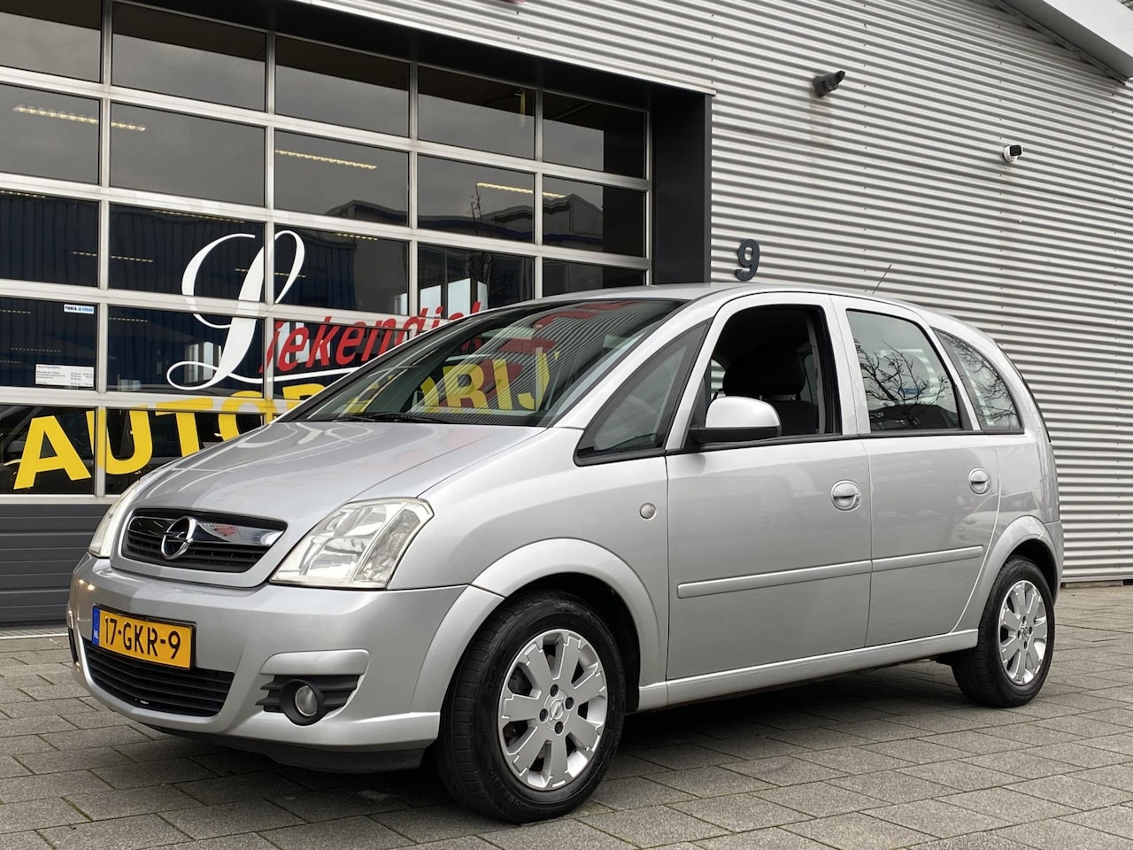 Opel Meriva - 1.6-16V Temptation - Airco I PDC I Sport velgen I Comfort pakket I Trekhaak I Dealer onder - AutoWereld.nl