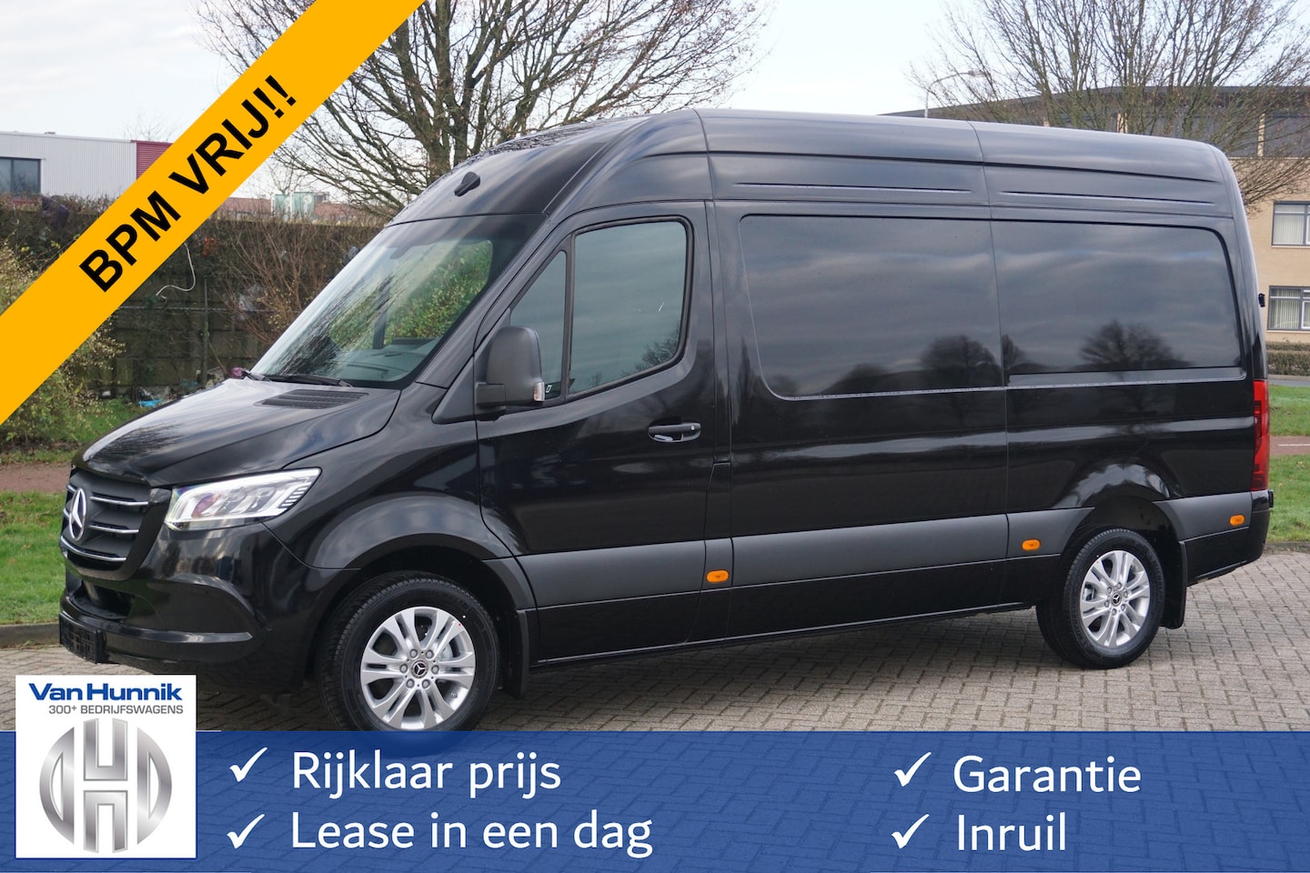 Mercedes-Benz Sprinter - 319CDI Select L2H2 BPM VRIJ!! 10.25" Mbux, ACC, LED, 17" LM 3.5T Trekhaak!! NR. *963* - AutoWereld.nl