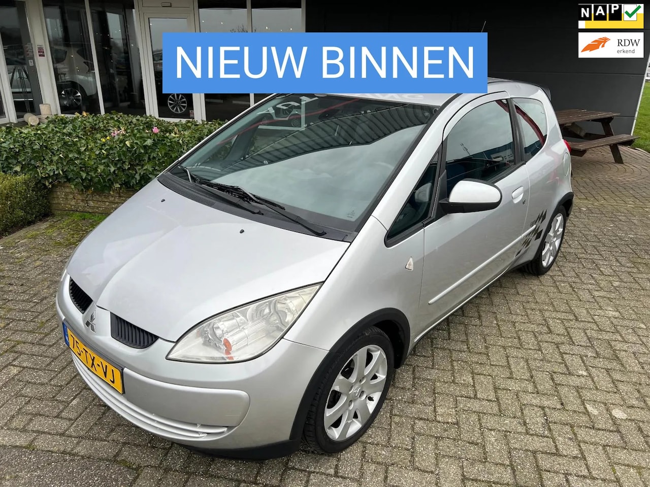 Mitsubishi Colt - 1.5 QS SPORT AC/LMV/ELEK PACK - AutoWereld.nl