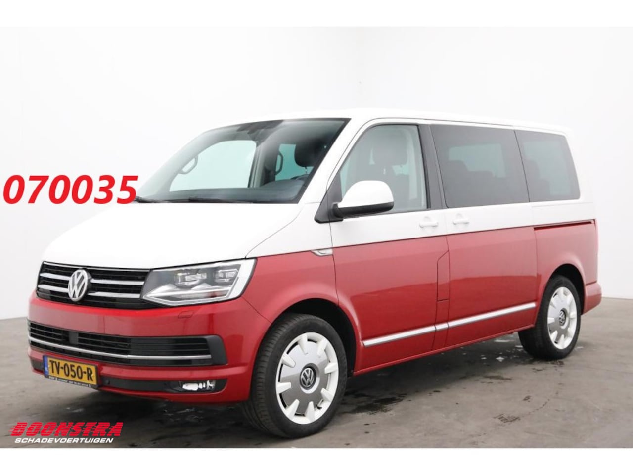 Volkswagen Multivan - T6 2.0 TDI 200PK 4M. BiTone LED ACC Memory Leder SHZ Camera AHK 157.223 km! - AutoWereld.nl