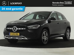 Mercedes-Benz GLA-Klasse - 200 Business Solution Luxury | Trekhaak | Achteruitrijcamera | LED koplampen | Sfeerverlic