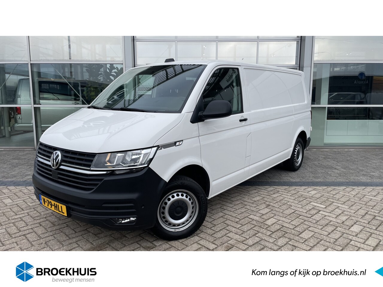 Volkswagen Transporter - | 150PK | Camera | Navi | Apple Carplay | Betimmering laadruimte | PDC | Parkeerhulp - AutoWereld.nl