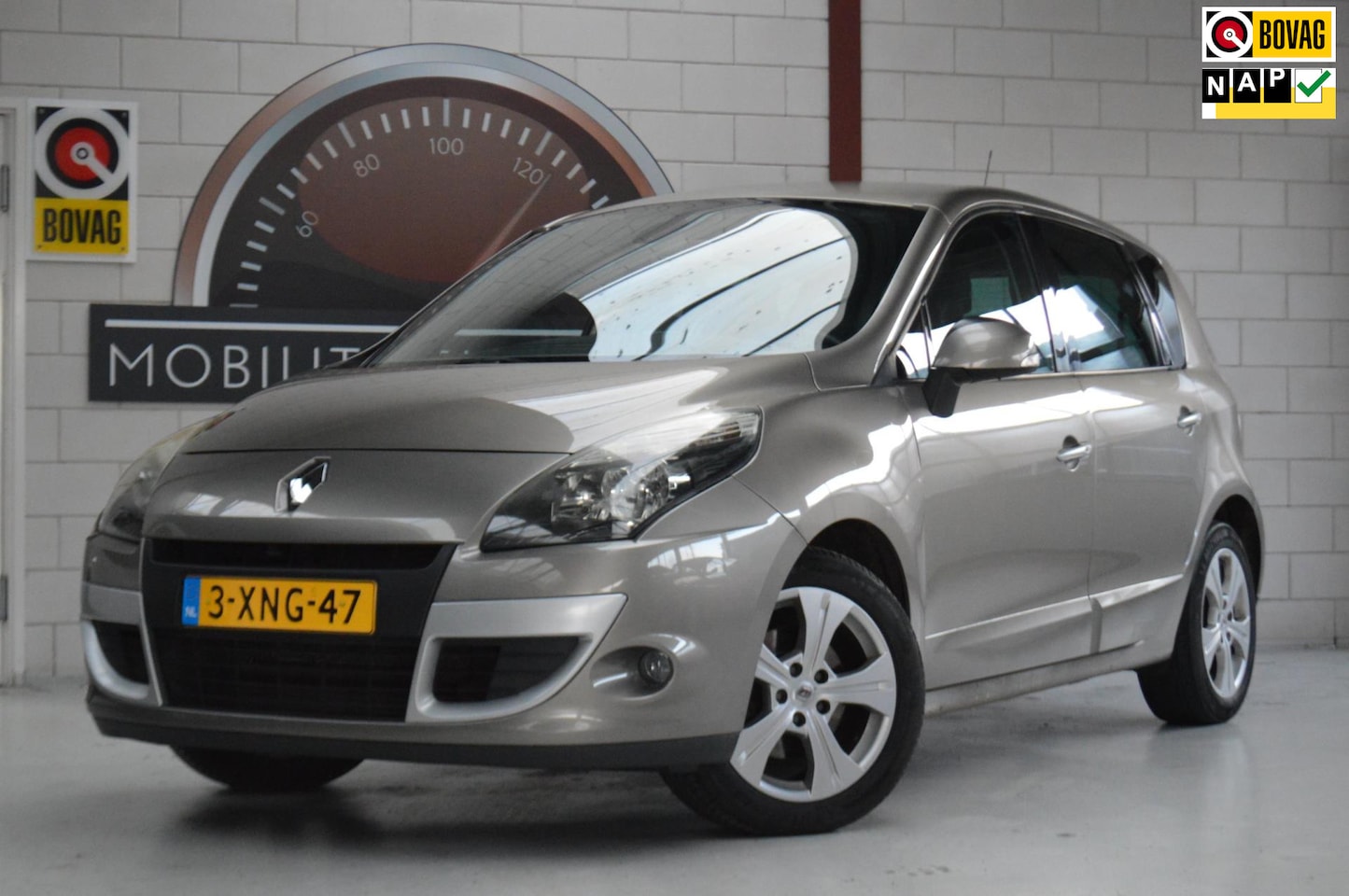 Renault Scénic - 1.4 TCe Bose GARANTIE APK TREKHAAK - AutoWereld.nl