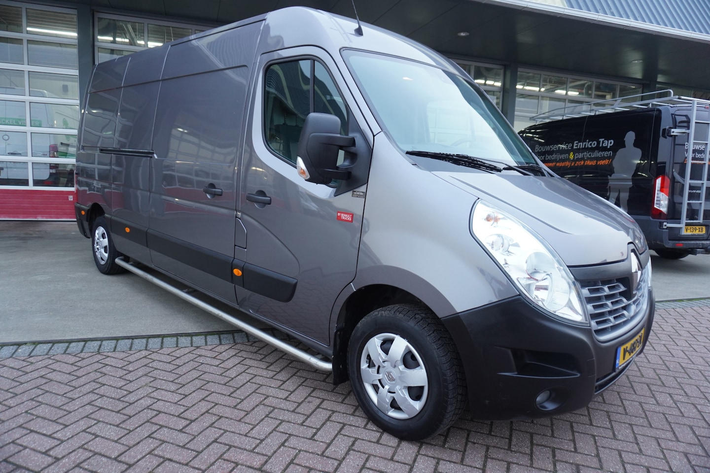 Renault Master - T35 2.3 dCi 170Pk L3H2 Energy Schuifdeur links en rechts nr.V012 | Airco | Cruise | Navi | - AutoWereld.nl