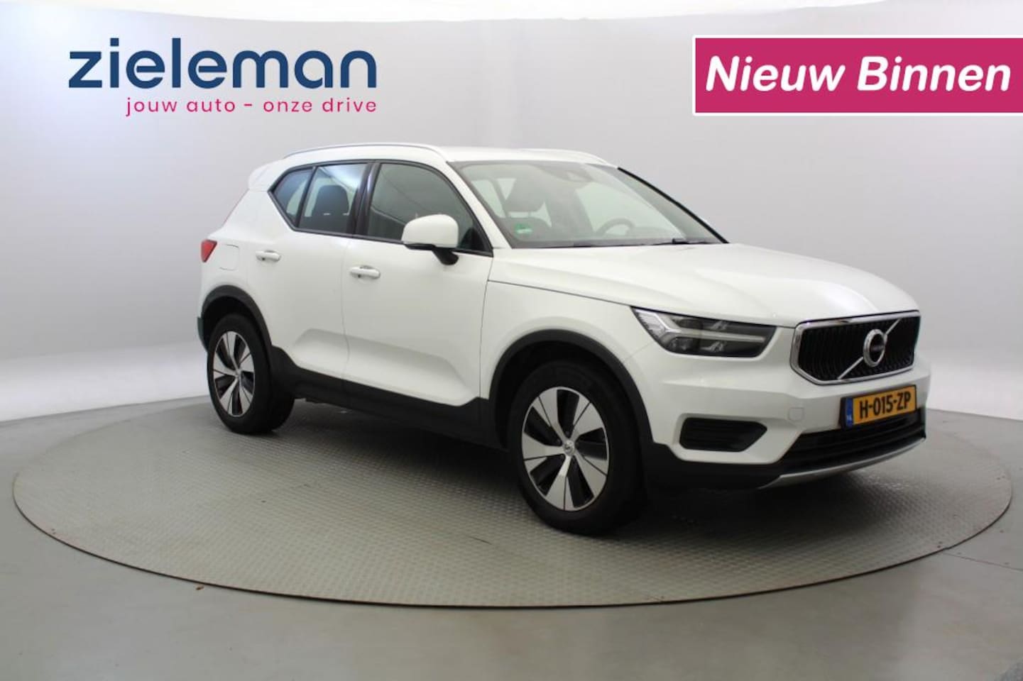 Volvo XC40 - 1.5 T5 Twin Engine Momentum Pro - Digital Cockpit, Leer - AutoWereld.nl