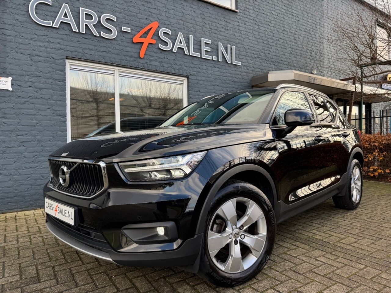 Volvo XC40 - 1.5 T3 Momentum  + Camera + D-glas + Led + 17inch Lmv - 10/2020 - AutoWereld.nl