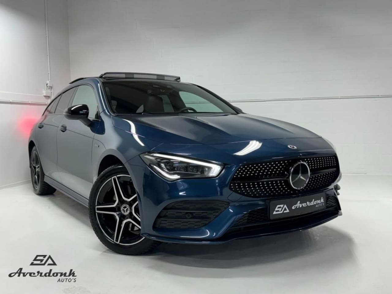 Mercedes-Benz CLA-Klasse - SHOOTINGBRAKE 250 e AMG NIGHT PACK Pano/Sfeer/Kinematica/Cam - AutoWereld.nl